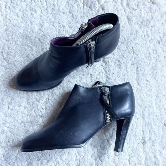 Coach JOICE Italian Made Black Leather Double Zipper Stacked Heel Booties SZ 9B - Picture 1 of 14